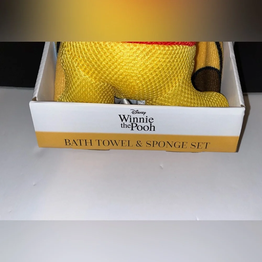 Disney Winnie the Pooh Blue and Yellow Bath Set